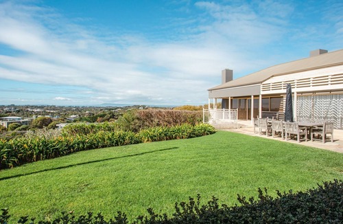 Portsea House | Sky High Majestic Views