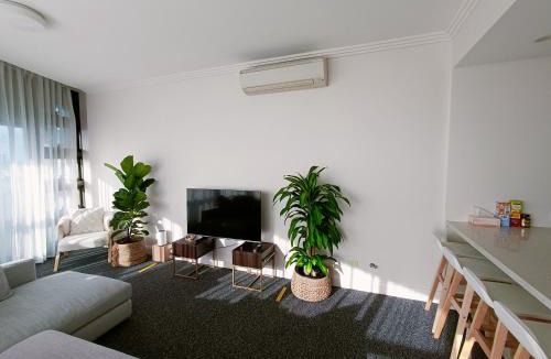 Sydney Olympic Park Apartment | Sky Retreat - King beds