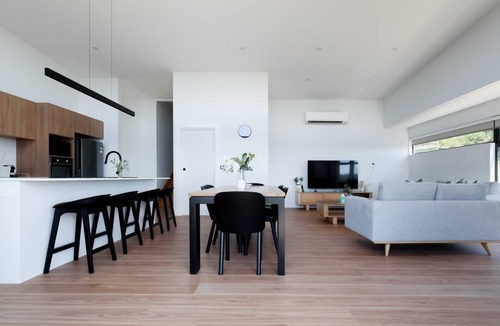 Beaconsfield House | Sleek 3-Bedroom Home with Designer Touches & Large Balcony