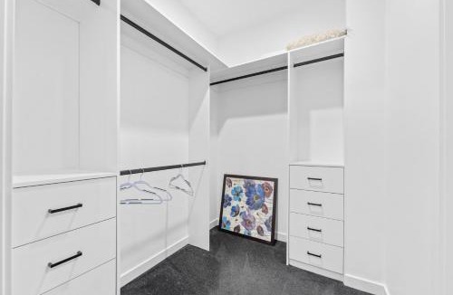 Highton House | Sleek Contemporary Haven Geelong