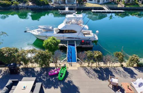 Port Lincoln House | Smada Stay - 4BR, Waterfront, Perfect Entertainer