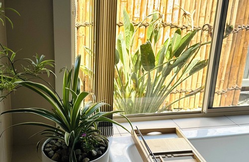 Deer Park House | Smart Home near Deer Park Train Station - Private Room