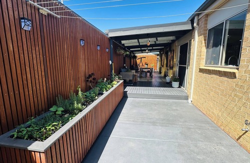 Deer Park House | Smart Home near Deer Park Train Station - Private Room
