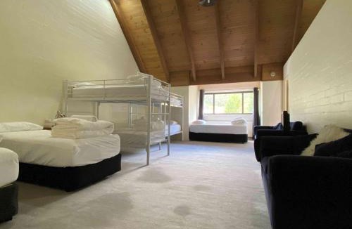 Falls Creek Apartment | Snow Ski Apartment 38