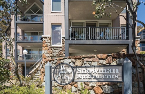 Thredbo Apartment | Snowman 4 Center Village
