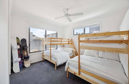 East Jindabyne Resort | Snowy Lake Haven - 3 Bedroom House