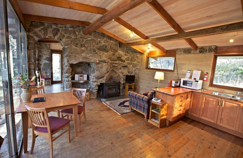 Ingebirah Cabin | Snowy Wilderness