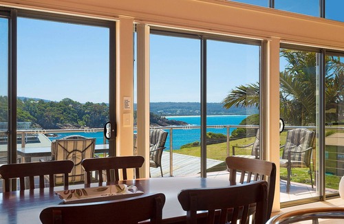 Eden Villa | Snug Cove Villas, 2 Bedroom with loft & Stunning Views 3+ nights