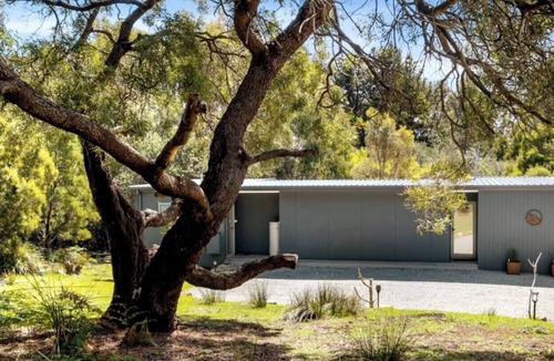 Great Bay House | SOHO Shack on Bruny Island