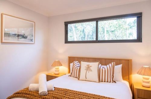Margaret River House | Solara Escape - Cozy & modern, fireplace, bush surrounds