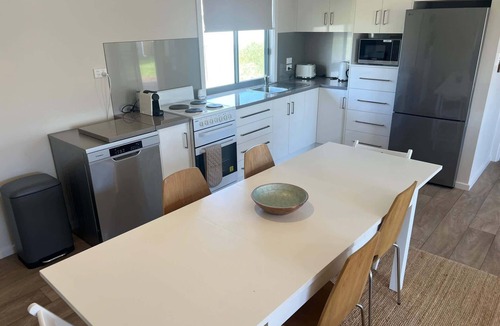 Waterhouse House | Solmar Siesta - WiFi, Pet Friendly Outside