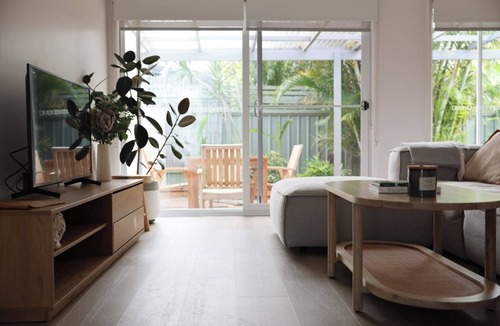 Shoal Bay Cottage | Som House 2! Spacious Villa in the heart of Shoal Bay