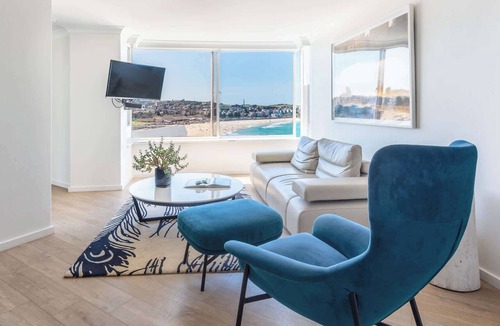 Bondi Beach Apartment | Sound of Waves on Bondi