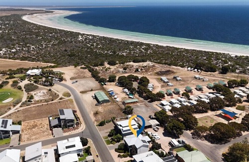 Port Hughes House | South Beach Escape - Port Hughes - Entire Home