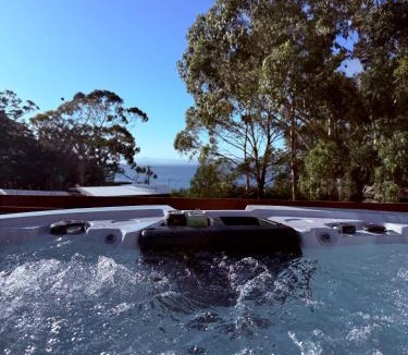 Lunawanna House | South Bruny Island Retreat