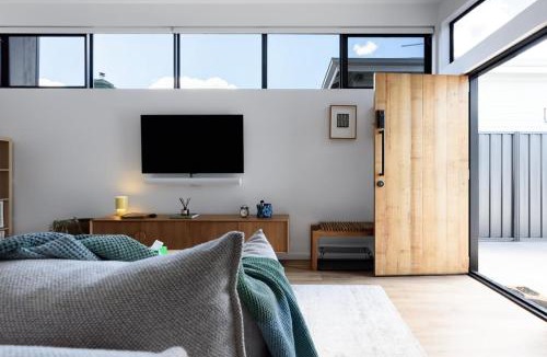 South Launceston House | South Launceston – Easy & Comfortable