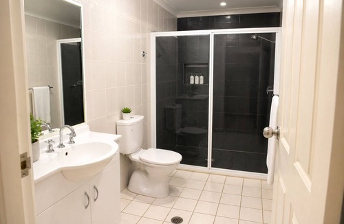 Narrabri Hotel | Southern Cross Motor Inn