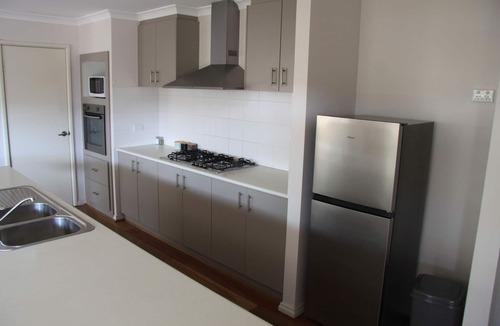 Southern River House | Southern River Family Accommodation. Free WiFi
