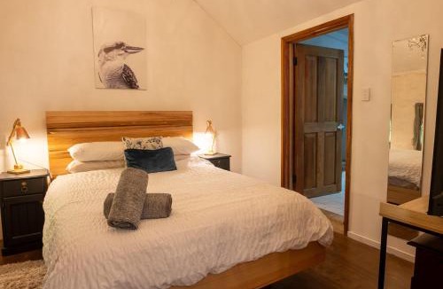 Jutland House | Spa Bath, Entire Home, Off Street Parking, Barossa Valley