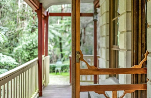 Mount Dandenong Cabin | Spa Cottage@FernglenForestRetreat