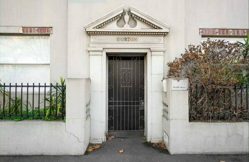 East Melbourne Apartment | Spacious 2BDR Apt in the Heart of East Melbourne