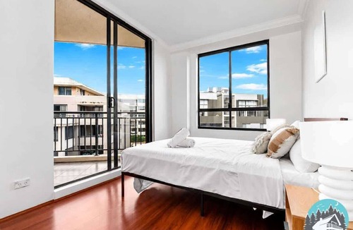 Auburn Apartment | Spacious 3BR Stay in the Heart of Auburn