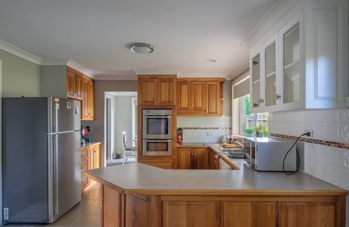 Riverside House | Spacious 4BR Family Home - BBQ, 5 Min to CBD