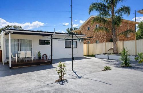 Wyong House | Spacious 4br free parking -ideal for work crews,family