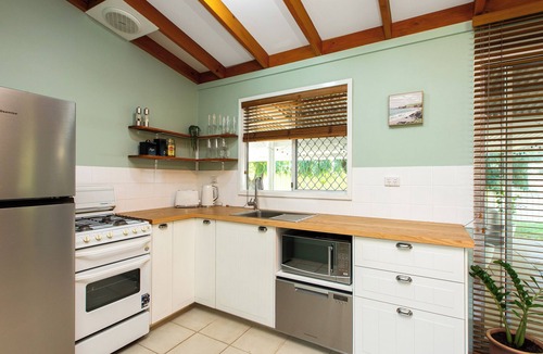Silver Sands House | Spacious Beach Retreat