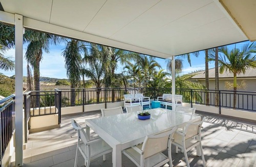 Terrigal House | Spacious Beachside Townhouse with Large Balcony