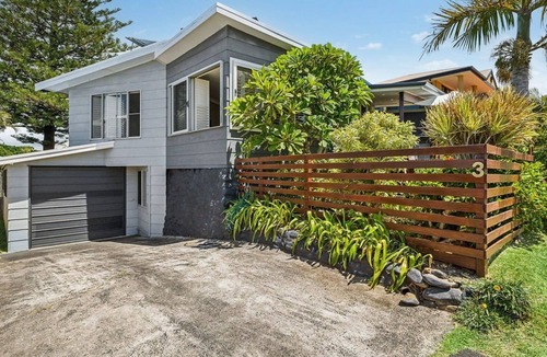 East Ballina House | Spacious Coastal Retreat with Ocean Views