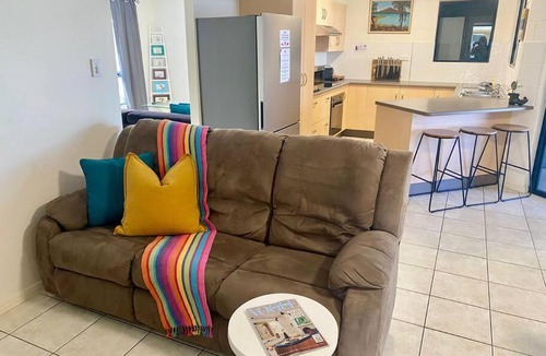 Deeragun Apartment | Spacious Family Retreat