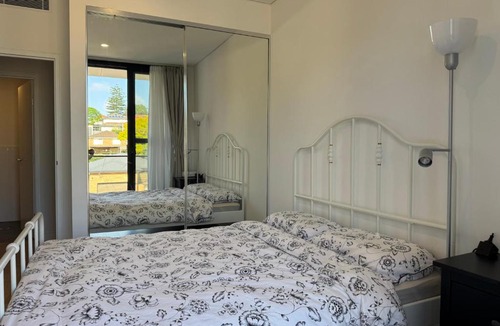 Botany Villa | Spacious & Quiet 4BR, 2BA Home Near Sydney Airport, CBD & Beaches