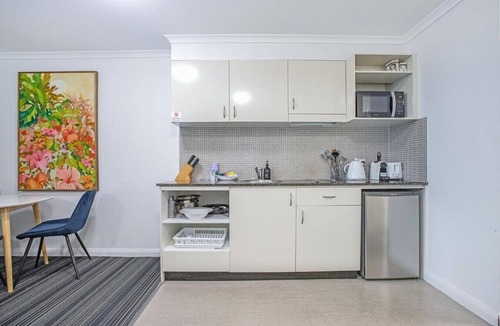 Sydney Central Business District Apartment | Spacious Studio Apartment in CBD Wi-Fi Included
