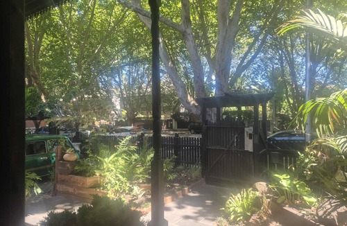 St Kilda West House | Spacious town house- St Kilda. 3 bedroom. Superb location