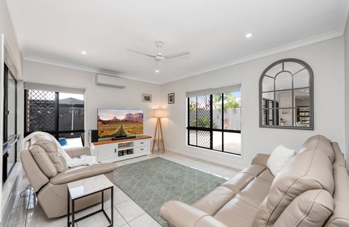 Burdell Apartment | Spacious Townsville Retreat with Heated Pool