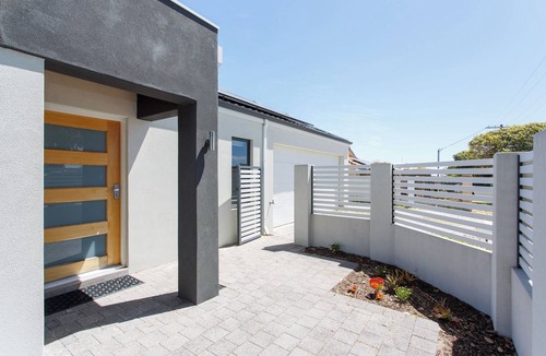 Tuart Hill House | Spacious Tuart Hill Retreat | EV Charger & Parking
