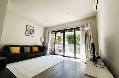 Narrabundah Apartment | Spacious Two-Story Family Townhouse Near Kingston & Manuka