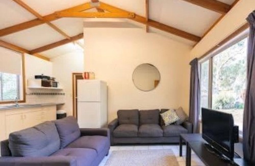 Woolundunga Hotel | Spear Creek Holiday Park