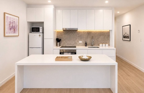 North Melbourne Apartment | Spectacular view 2BR2BA Apt in North Mel Parking