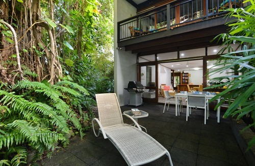 Port Douglas House | Spindrift Townhouse No.3 - 2 Bedroom Beachfront Townhouse