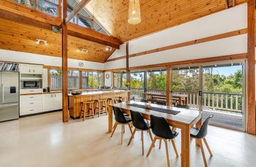 Angourie Apartment | Spookys 6 Angourie - Treetop Oasis Steps from Spooky Beach - Holiday Yamba