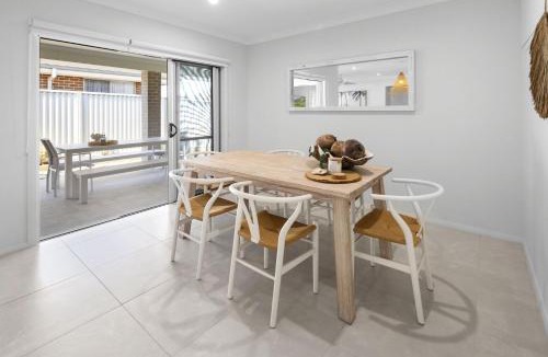 South West Rocks House | Spoondrift - 5 Mins Walk to Beach
