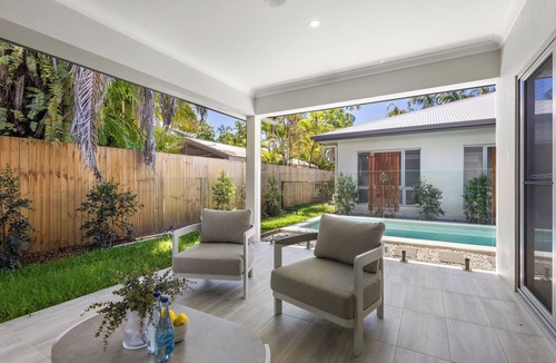 Port Douglas Villa | St Crispins Villa 2 with private heated pool