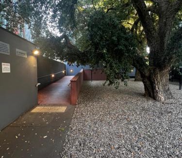 Middle Park Apartment | St Kida Retreat Apartment Trams Free WiFi