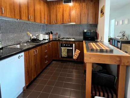 Middle Park Apartment | St Kida Retreat Apartment Trams Free WiFi
