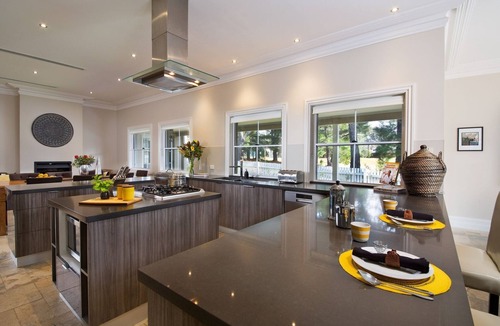 Wentworth Falls House | Stableford House on the Golf Course