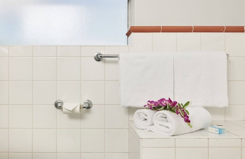 East Melbourne Apartment | Standard 1 Bedroom Twin Apartment & Single Sofa Bed