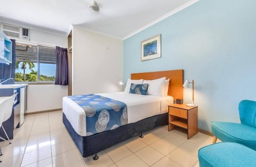 Darwin City Centre Hotel | Standard Queen Room