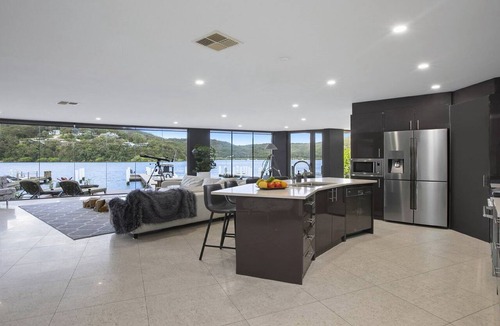 Booker Bay Apartment | Stay 3 for 2 this Winter* Pool/spa/sauna